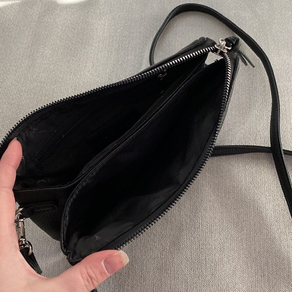 Tahari black crossbody purse - Picture 4 of 6